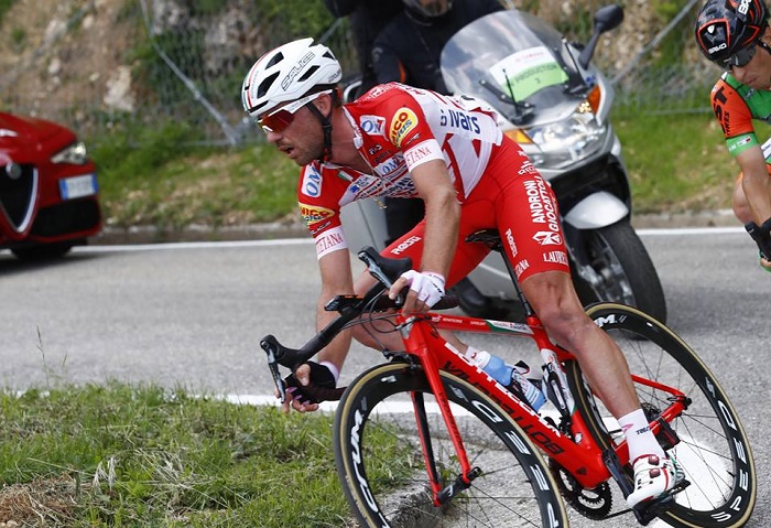 Androni protagonista: Gavazzi in fuga ma cede ai piedi dello Zoncolan
