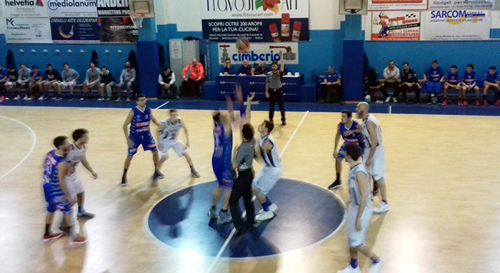 La presentazione della Vinavil Cipir alla Sagra della patata domenica 26