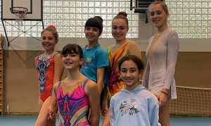 Cusio ginnastica atlete schierate