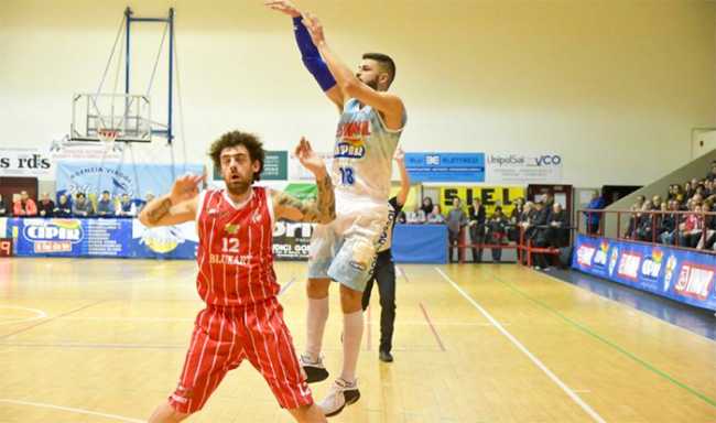 basket salto canestro vinavil