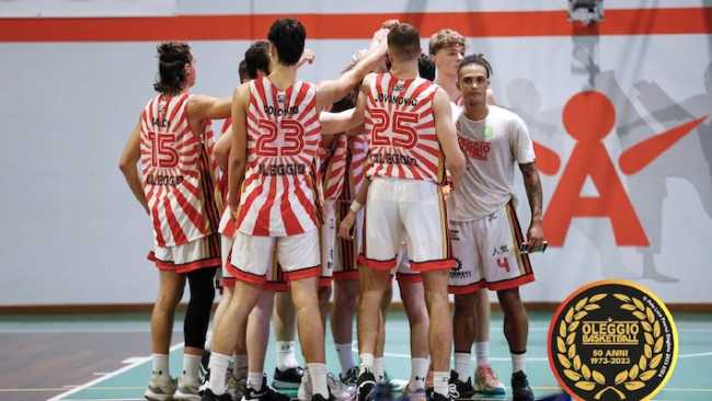 oleggio magic basket gruppo abbracci