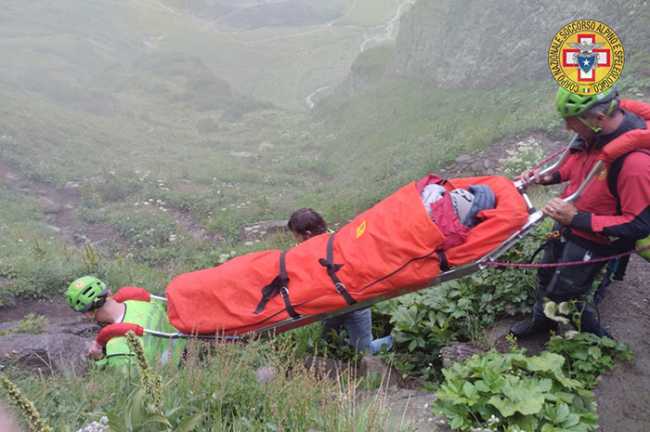 soccorso barella nebbia